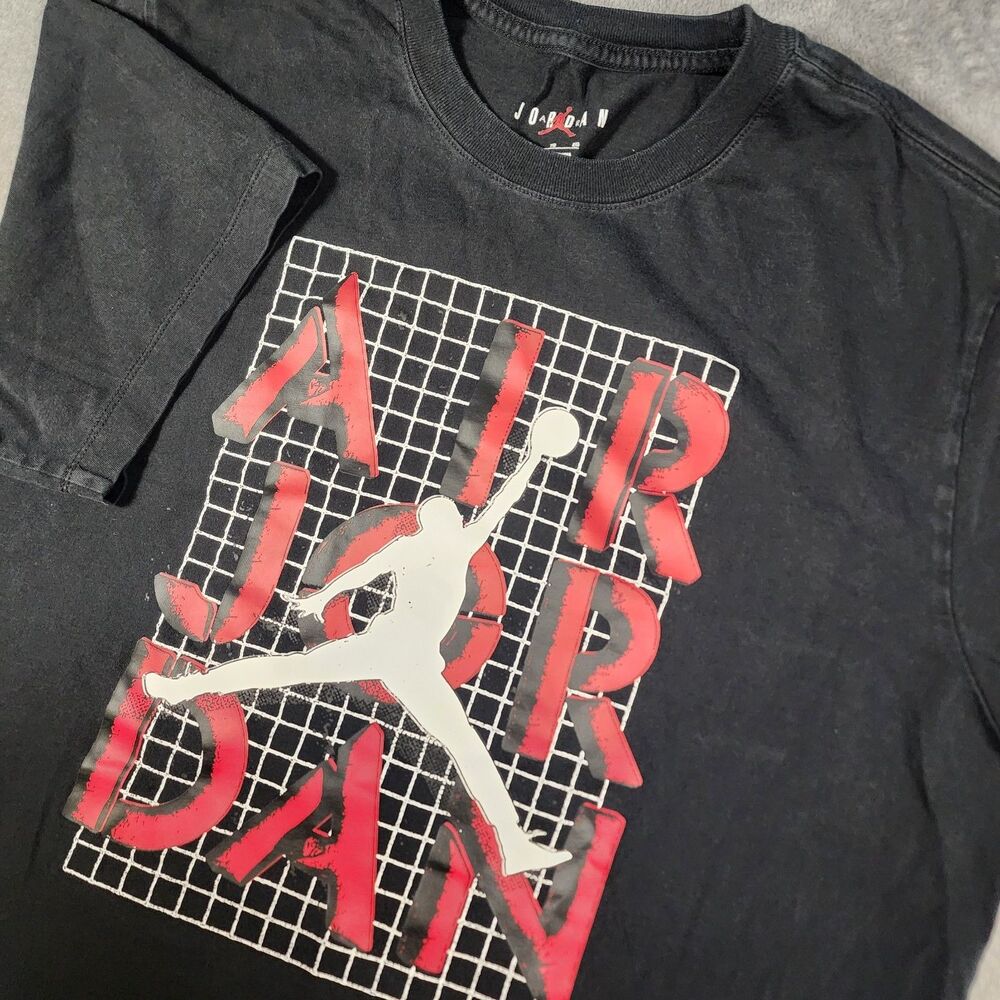 Jordan Men's Extra Large Shirt Graphic Jumpman Logo Red Black Athletic Tee Grid